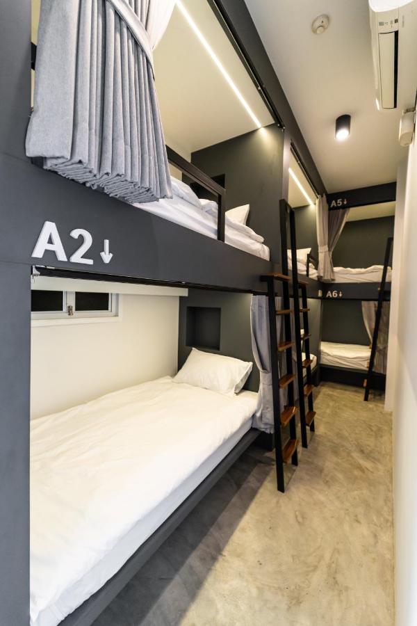 Pier 808 Hostel Bangkok Exteriér fotografie